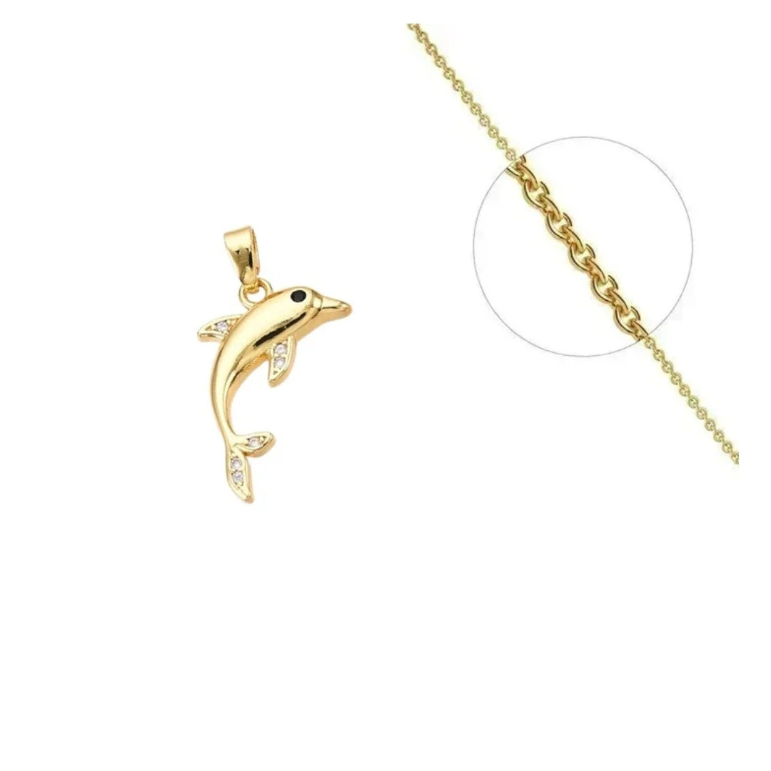 Collier doré dauphin orné de zirconiums sertis