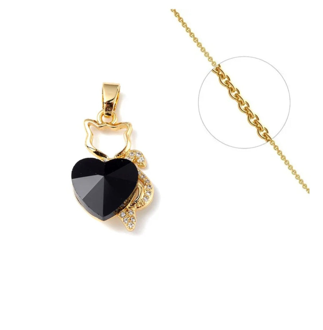 Collier femme et pendentif chat zirconiums et cœur noir