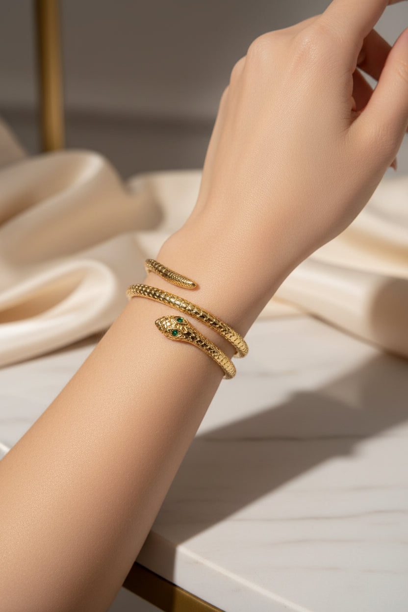 Bracelet femme jonc serpent yeux vert 3755