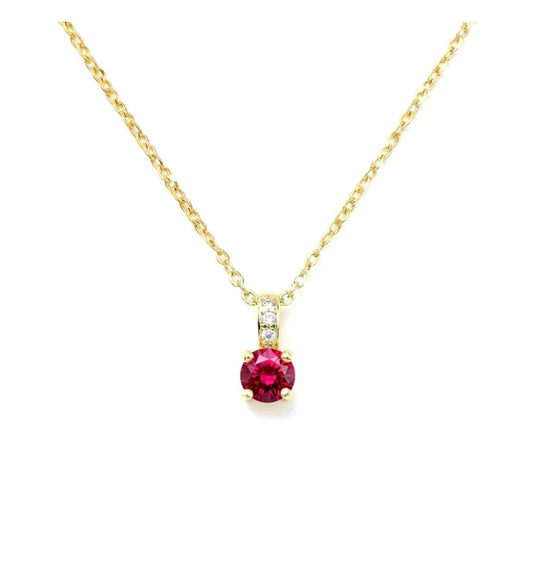 Collier femme oxyde rouge et zirconiums sertis sur la bélière doré à l'or fin