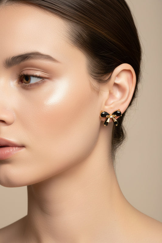 Boucles d'oreilles femme joli nœud noir dorées à l'or fin