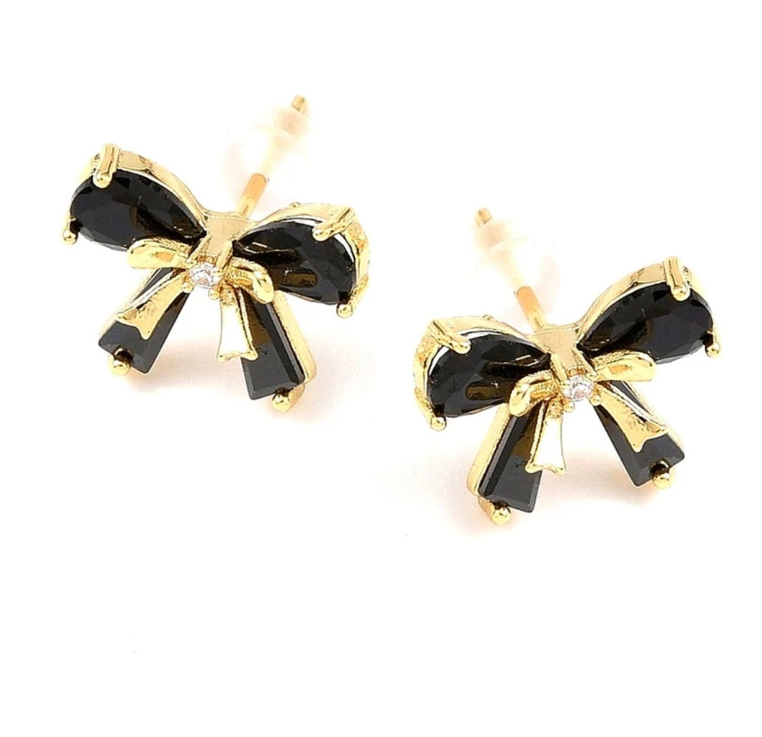 Boucles d'oreilles femme joli nœud noir dorées à l'or fin