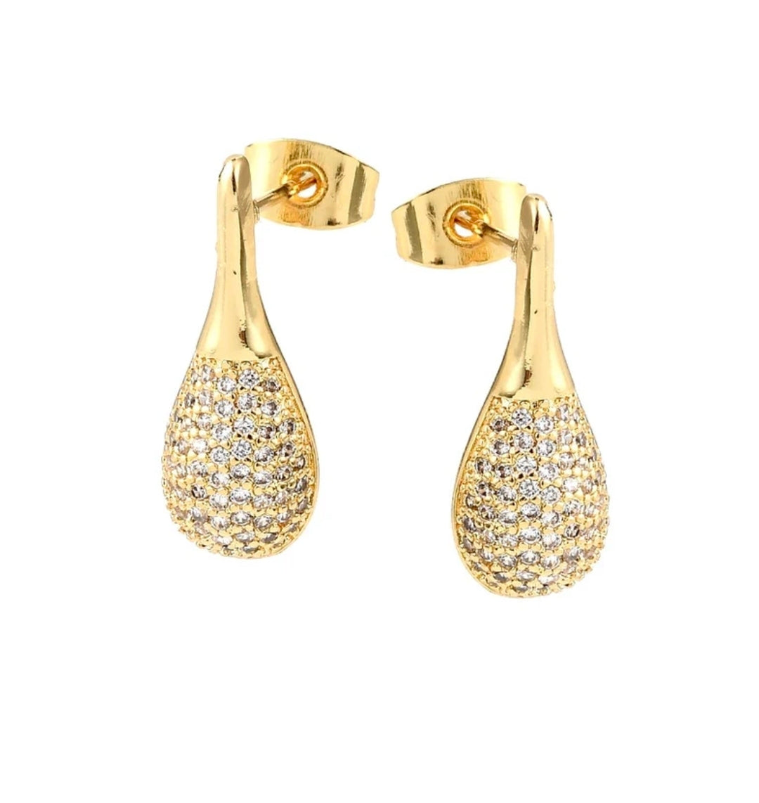 Boucles d'oreilles femme gouttes dorées à l'or fin zirconiums sertis