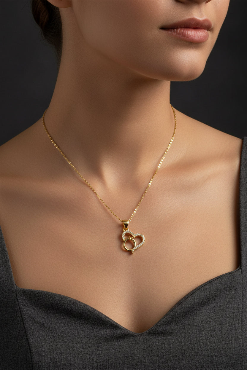 Collier chaîne et pendentif coeur bague zirconiums doré à l'or fin