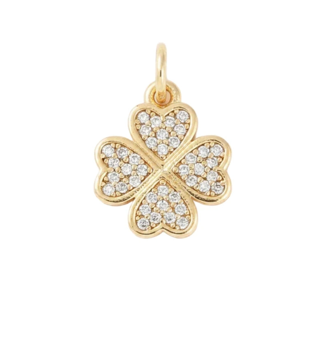 Pendentif breloque trèfle à quatre feuilles avec zirconiums sertis